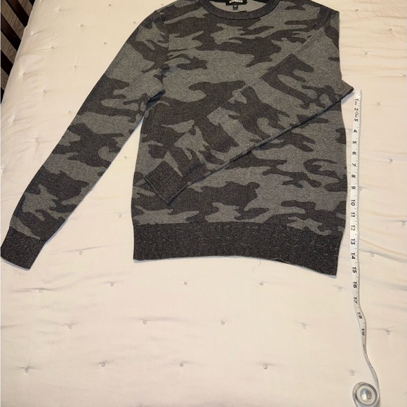 Express Men's Camouflage Sweater - Gray - Picture 4 of 7